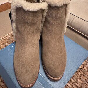 Lucchese Sherpa Suede Garden Boot - BRAND NEW